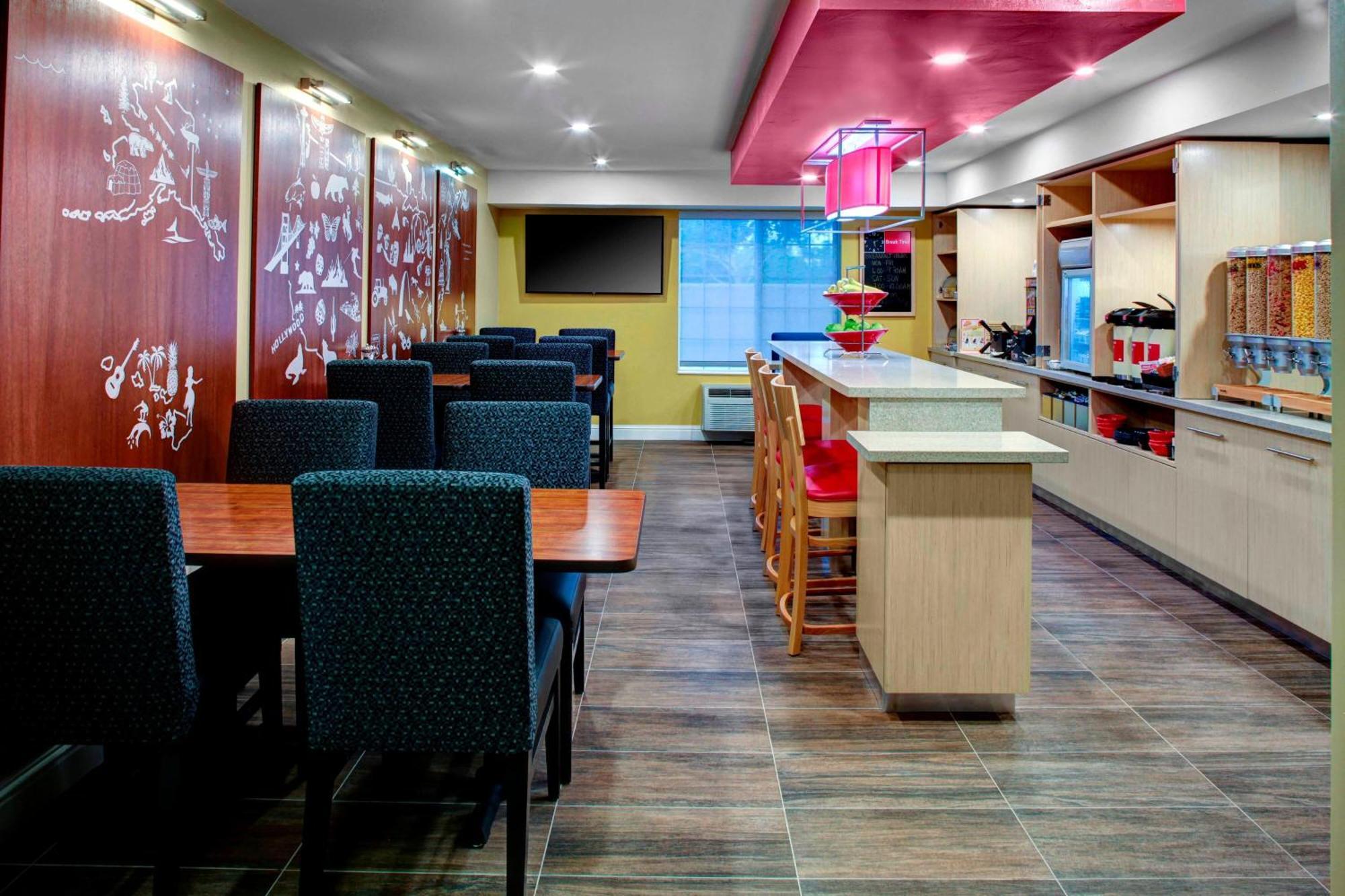 Towneplace Suites Fresno Buitenkant foto