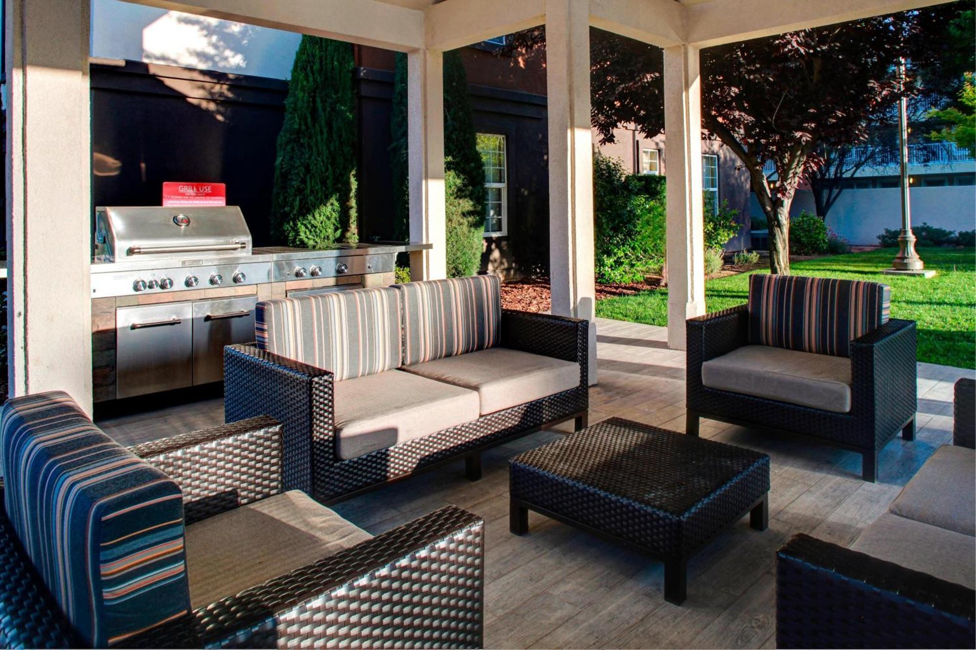 Towneplace Suites Fresno Buitenkant foto